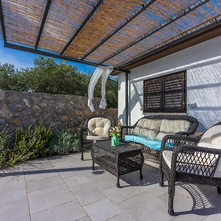 Feriehus Olive Tree Krk *