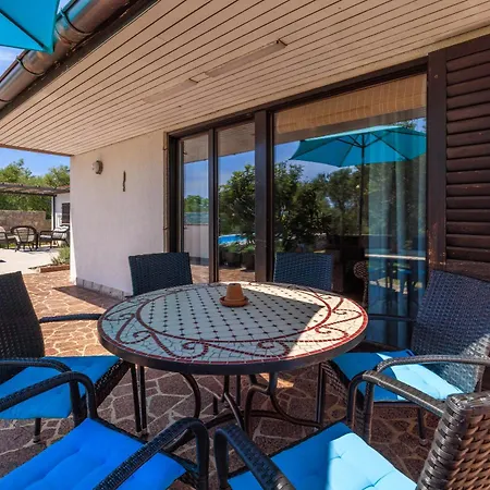 Olive Tree Krk * Kornić