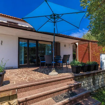 Ferienhaus Olive Tree Krk Kornić