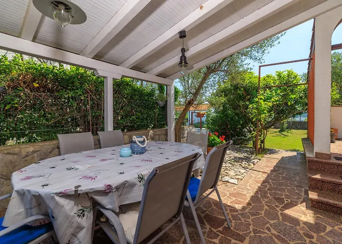 Olive Tree Krk Vikendica *