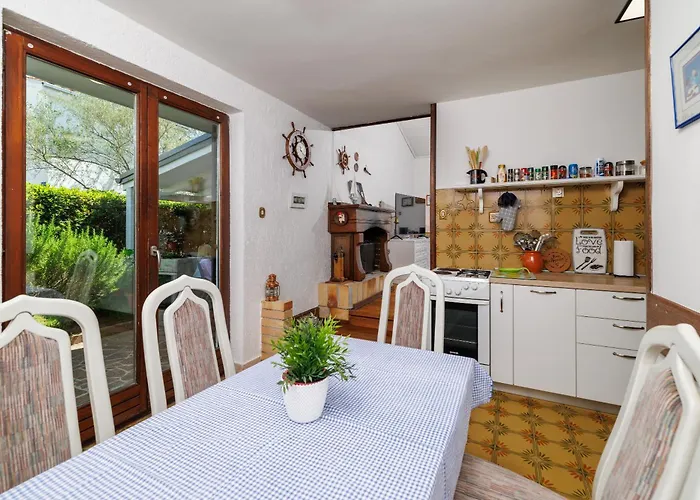 Olive Tree Krk Vikendica Kornic